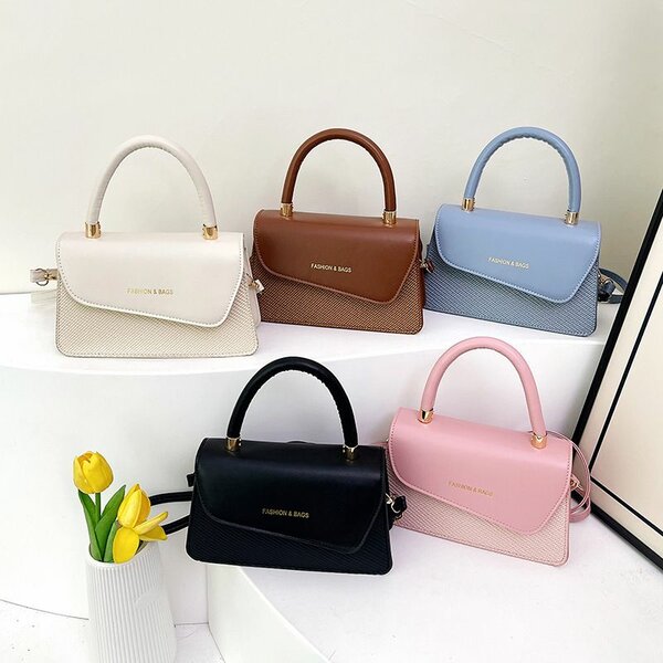 Sac élégant en cuir 3 à 9000