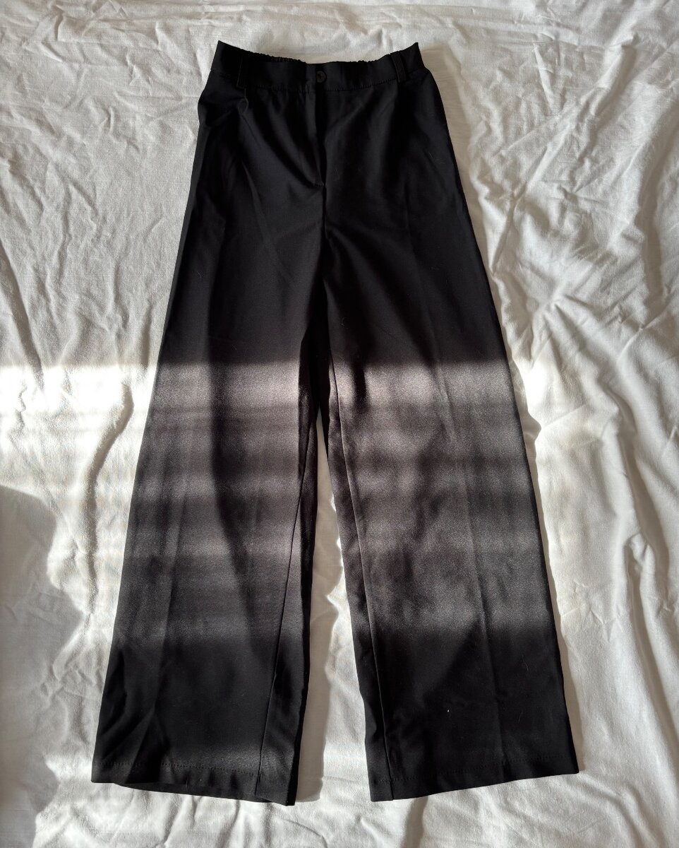 Костюм-двойка укороченный пиджак и брюки