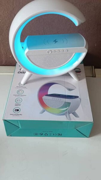 Lampe LED avec chargeur sans fil