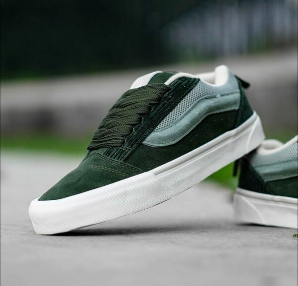 Vans knu skool