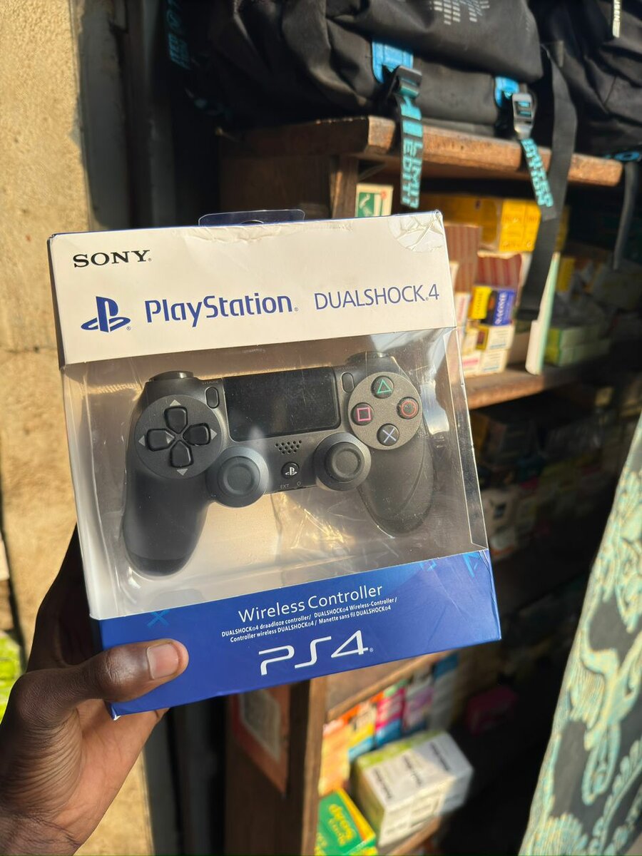 Manette ps4 noir