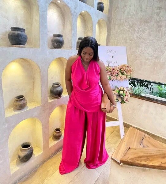 Combinaison élégante drapée