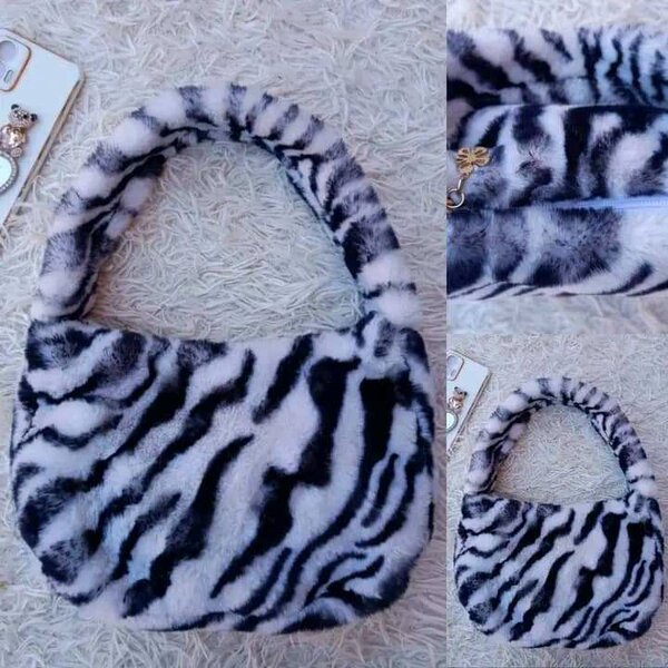 Sac à main en peluche tendance