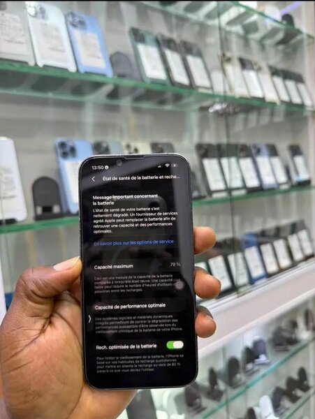 iPhone 13 Vert - Excellent État