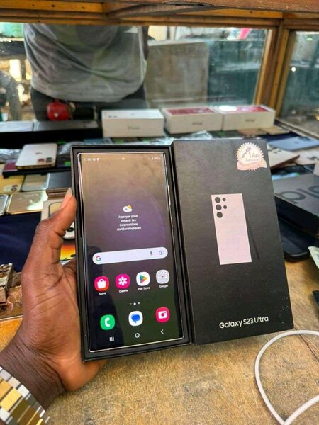 Samsung galaxy S23 ultra 5G 512GB 12GB RAM copie américaine