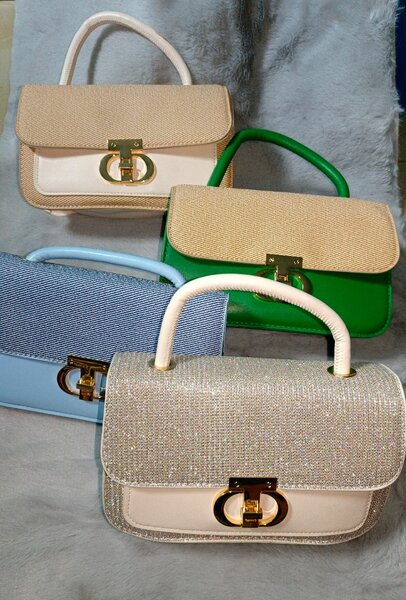 Sac à main élégant en cuir