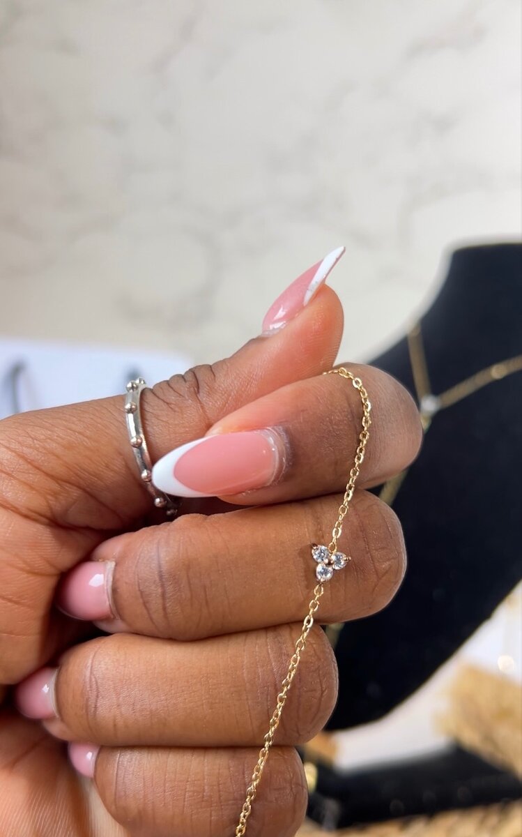 Bracelet élégant en or bijoux