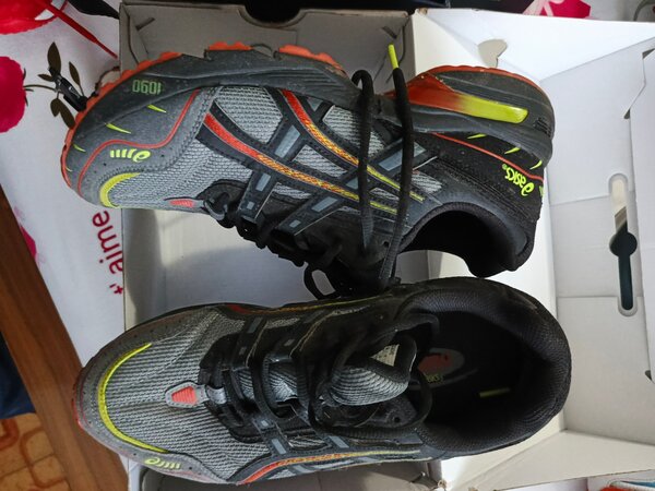 Chaussures de course légères homme