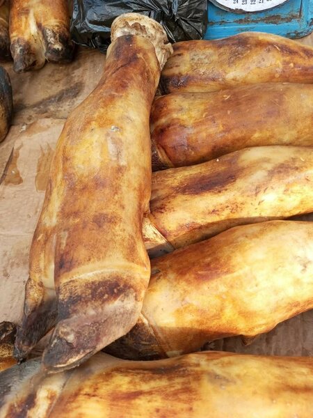 Pattes de bœuf frais