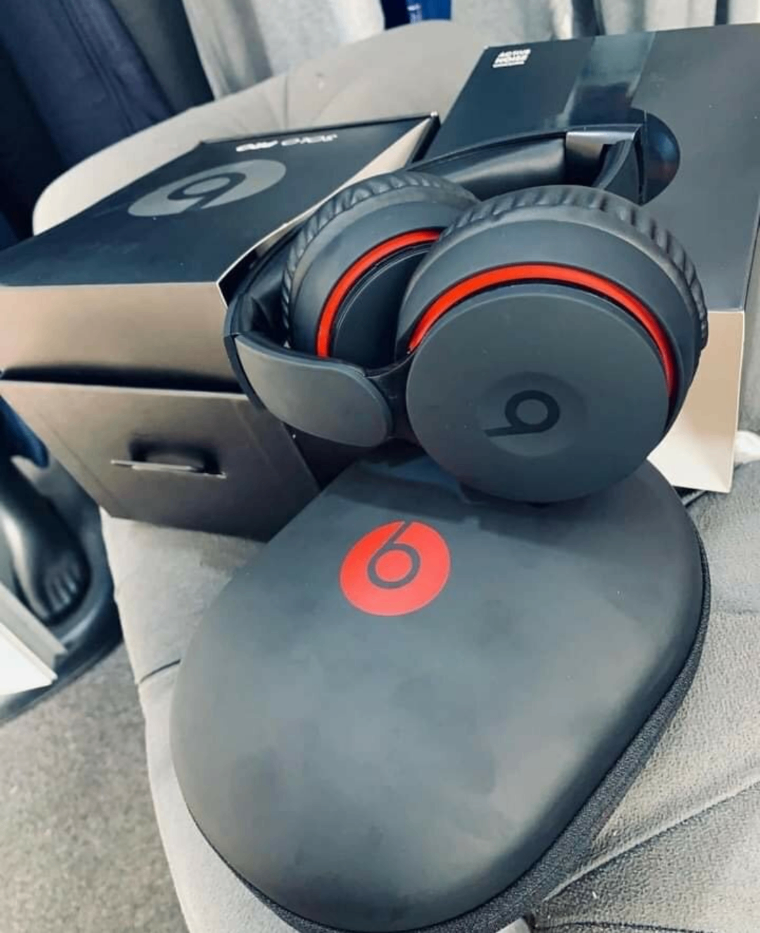 Beats Solo pro wireless Headset available