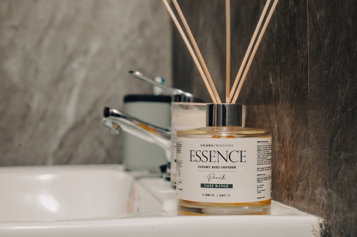 200ml Essence Luxe Range Reed Diffuser