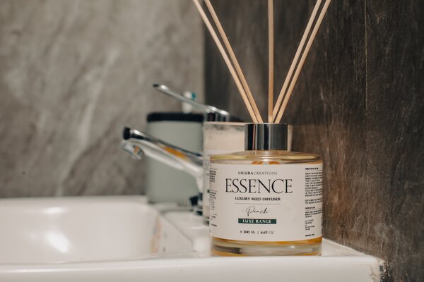 200ml Essence Luxe Range Reed Diffuser