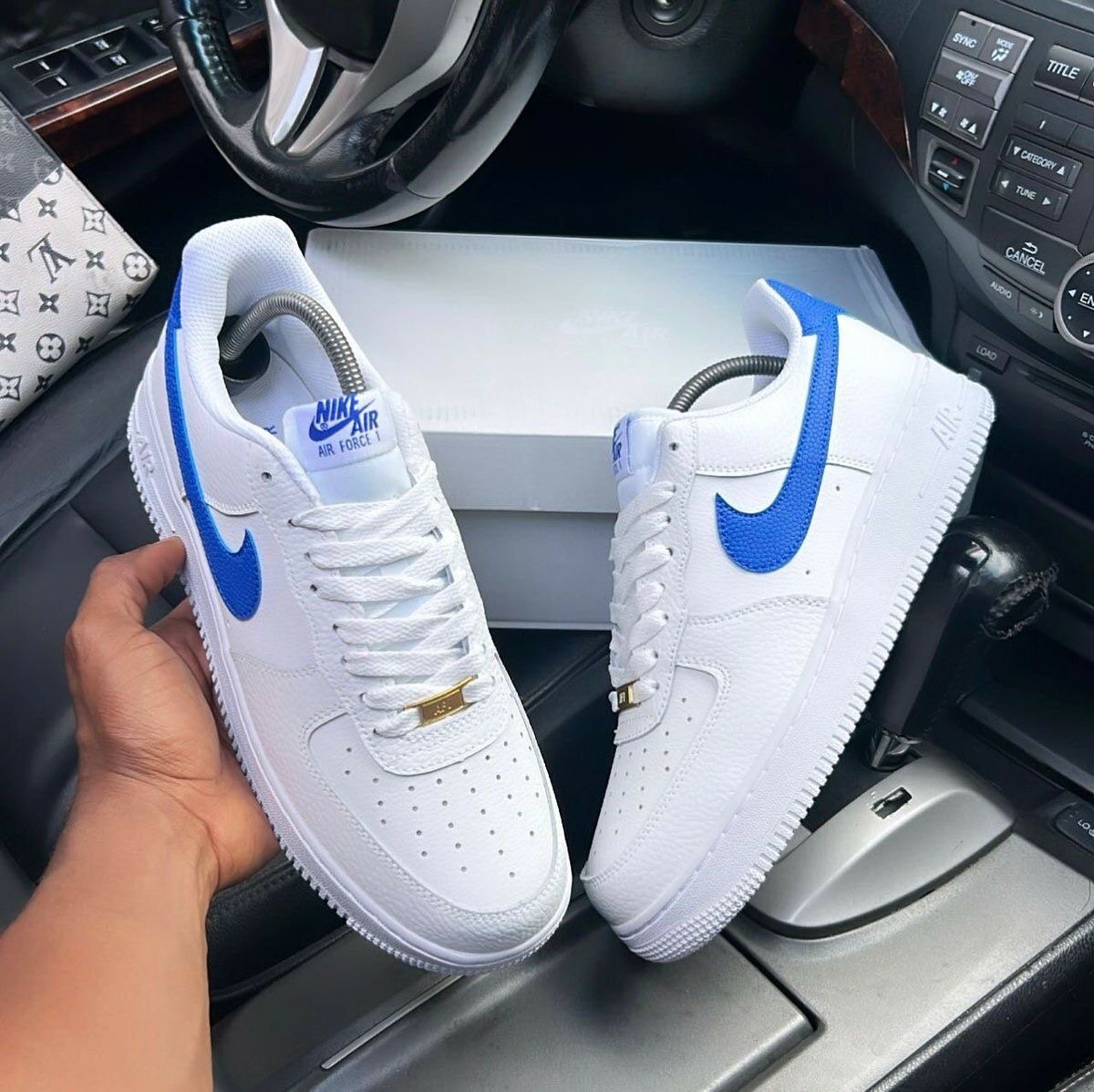 Airforce 1 (white and blue )