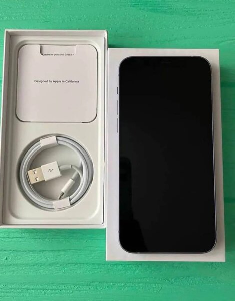 iPhone 12 Noir 128 Go