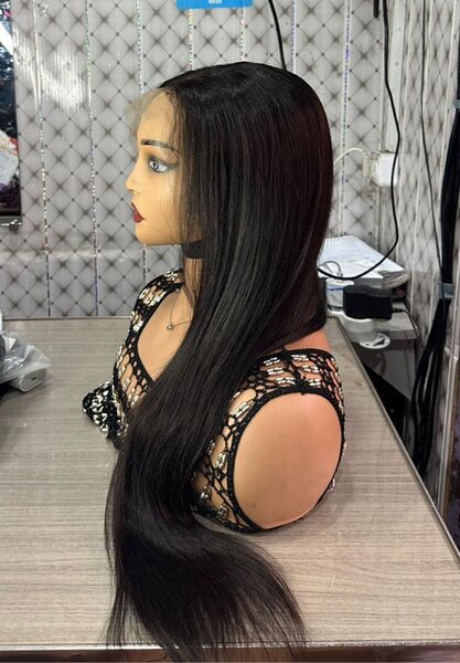 Perruque Lace Front lisse