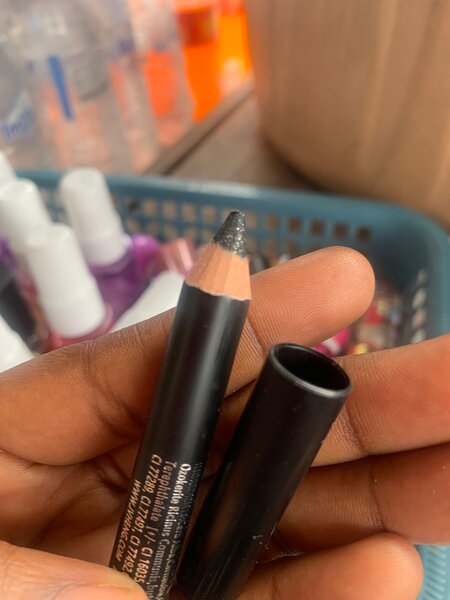 Crayon pailleté noir