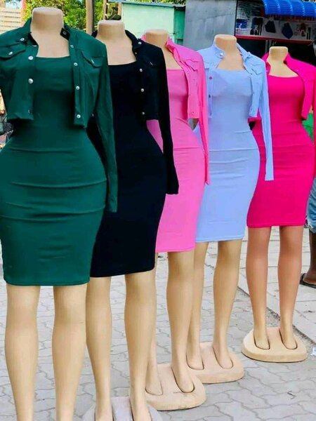 Robe moulante elegante femme