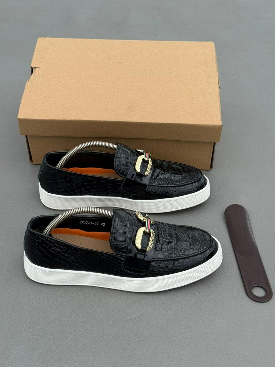 Mocassins en cuir noir luxe