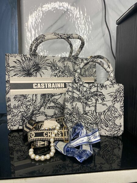 Sacs à main imprimés chics