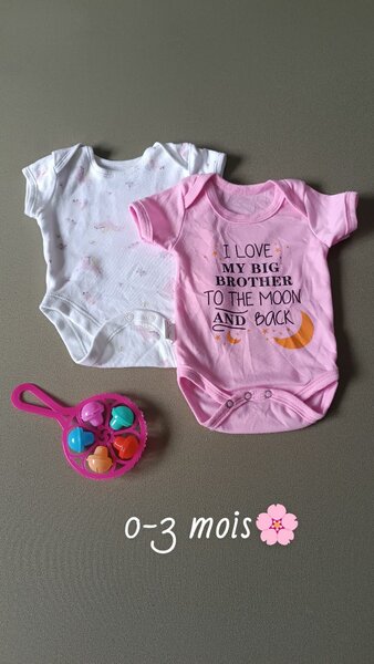 Body bébé 0-3 mois assortis