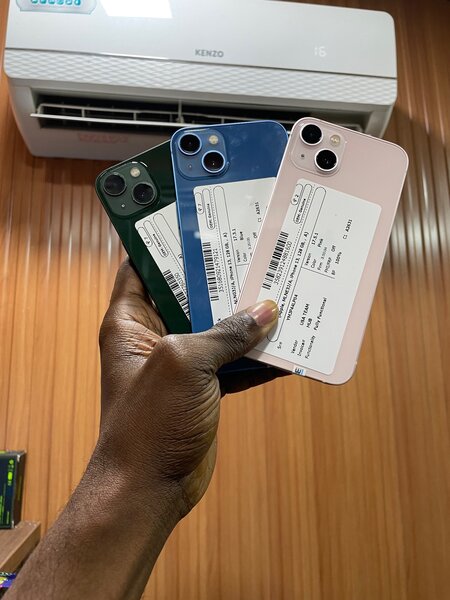 IPHONE 13 128Go QUASI NEUF