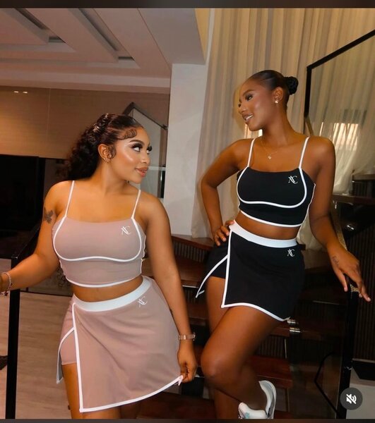 Ensemble de sport pour femmes