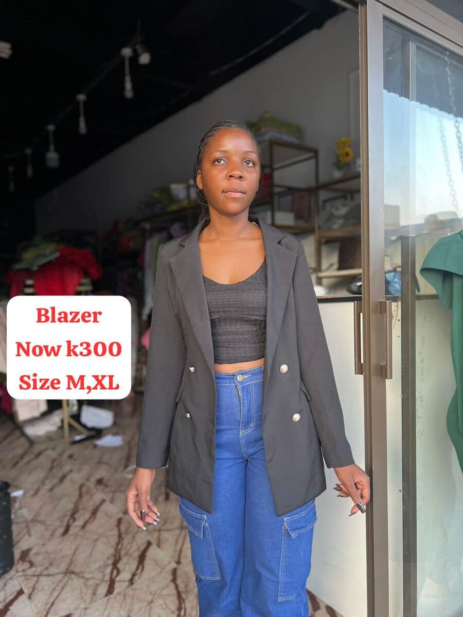 Beautiful, stylish and high-quality women's blazer dark grey