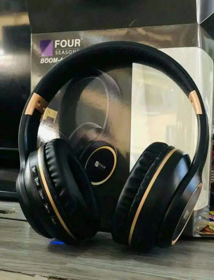 BOOM 4 HEADPHONES