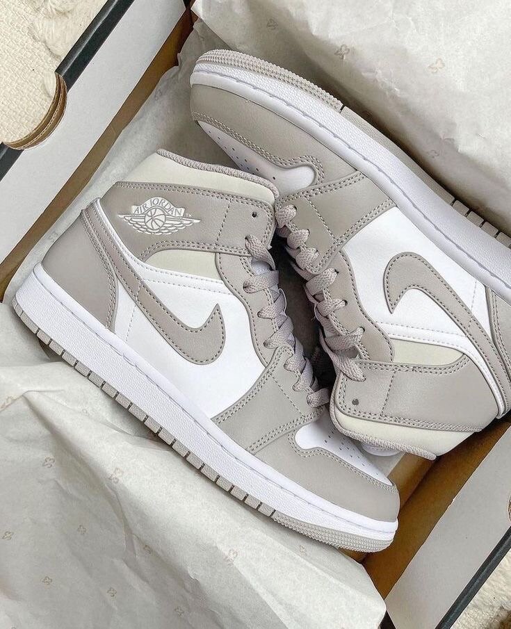 Chaussures de basketball modernes