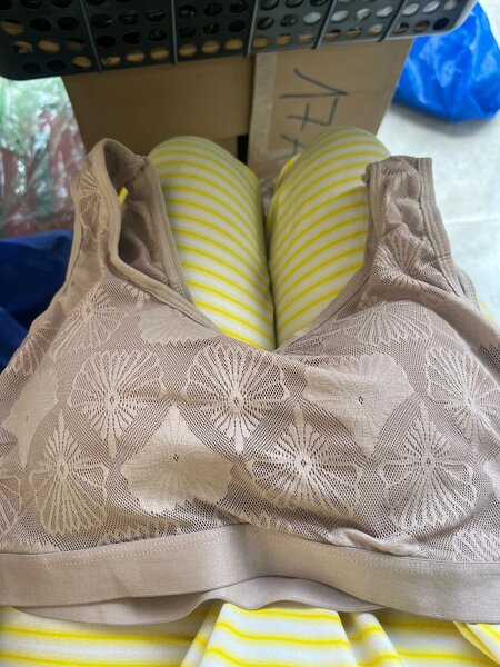 Soutien-gorge sans armatures