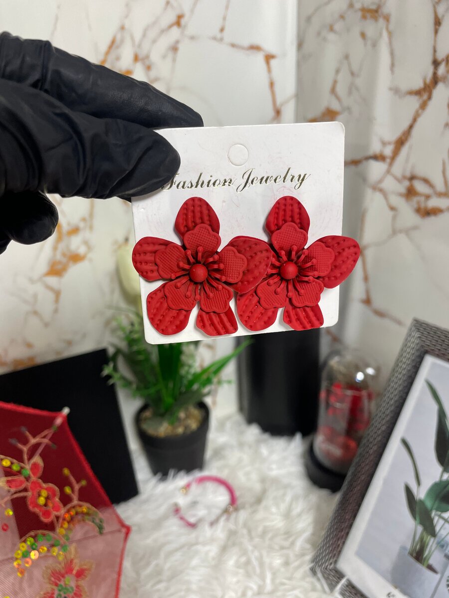 Boucles d'oreilles fleurs rouges