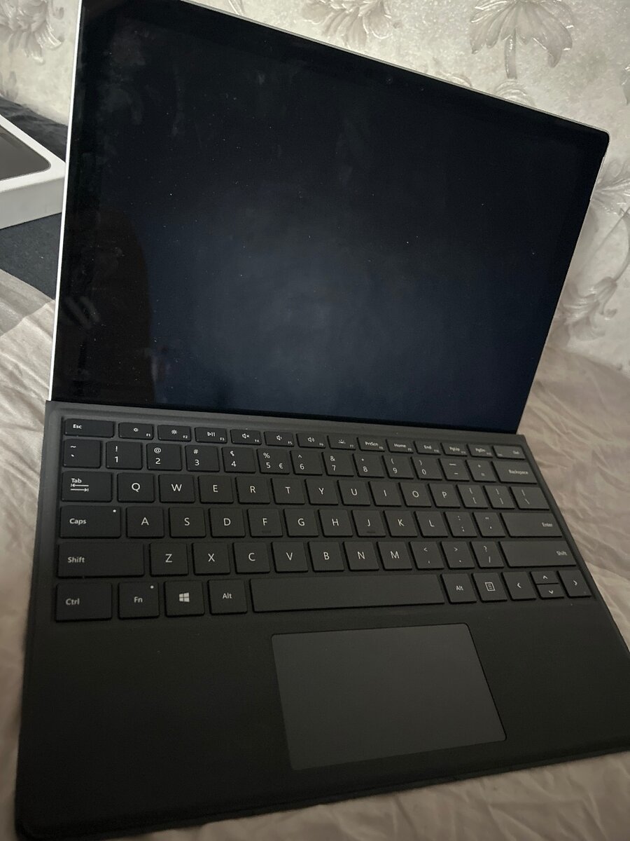 Microsft surface laptop