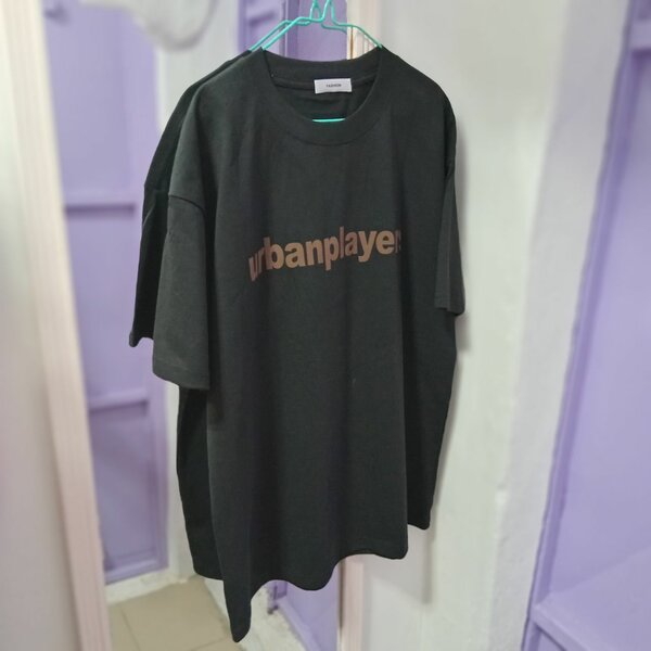 T-shirt moderne imprimé unisexe