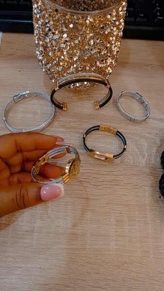 Bracelets élégants métalliques