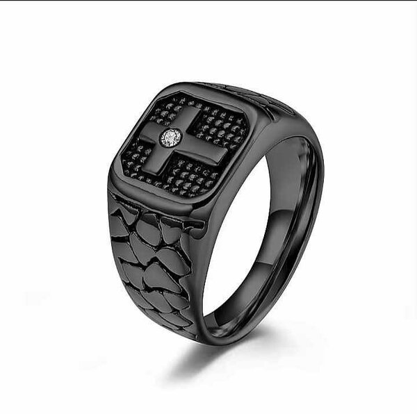 Bague crucifix