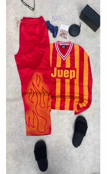 Survêtement rouge sports