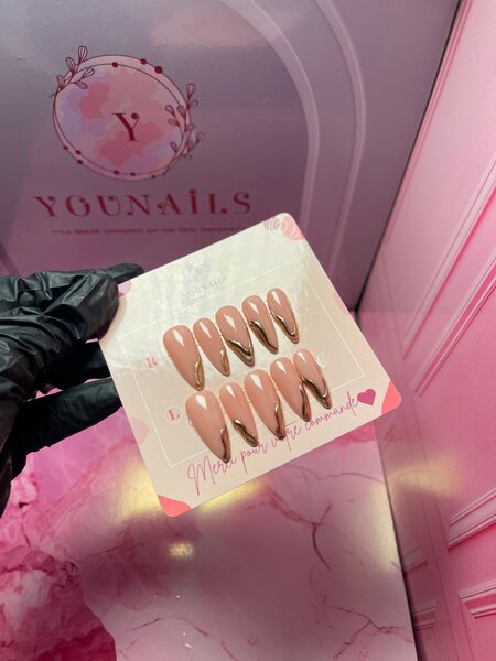 Press on Nails rose doré