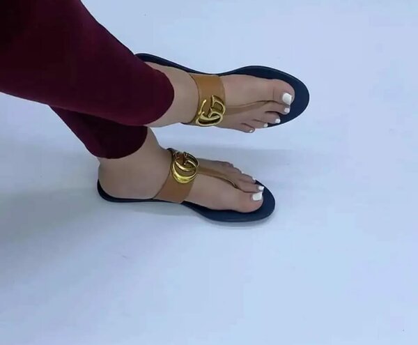 Beautiful and stylish women's slippers