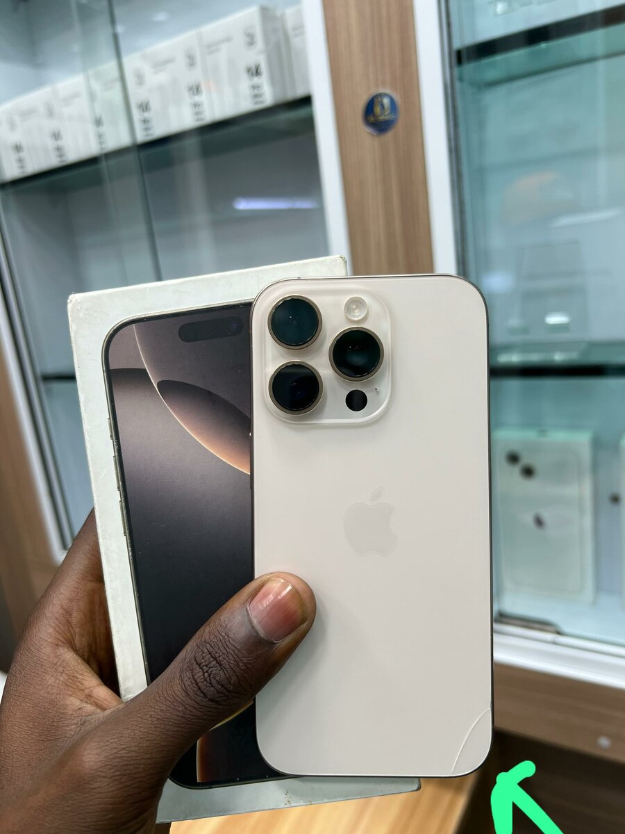 iPhone 16pro 128Go sous Granti