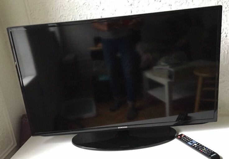 SAMSUNG SMART TV 40
