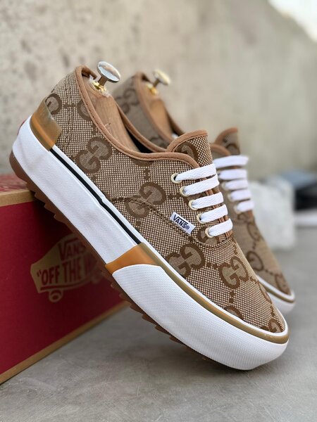 Baskets style rétro Vans