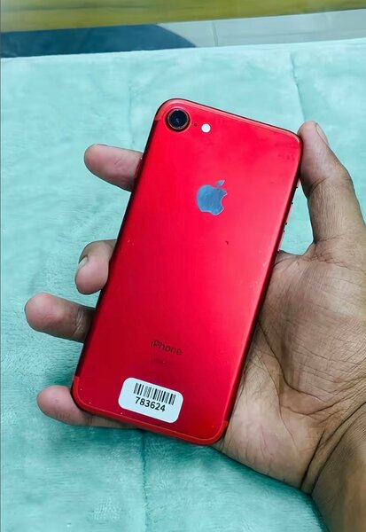 iPhone Rouge 64Go