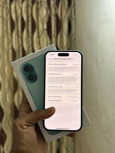 iPhone 16