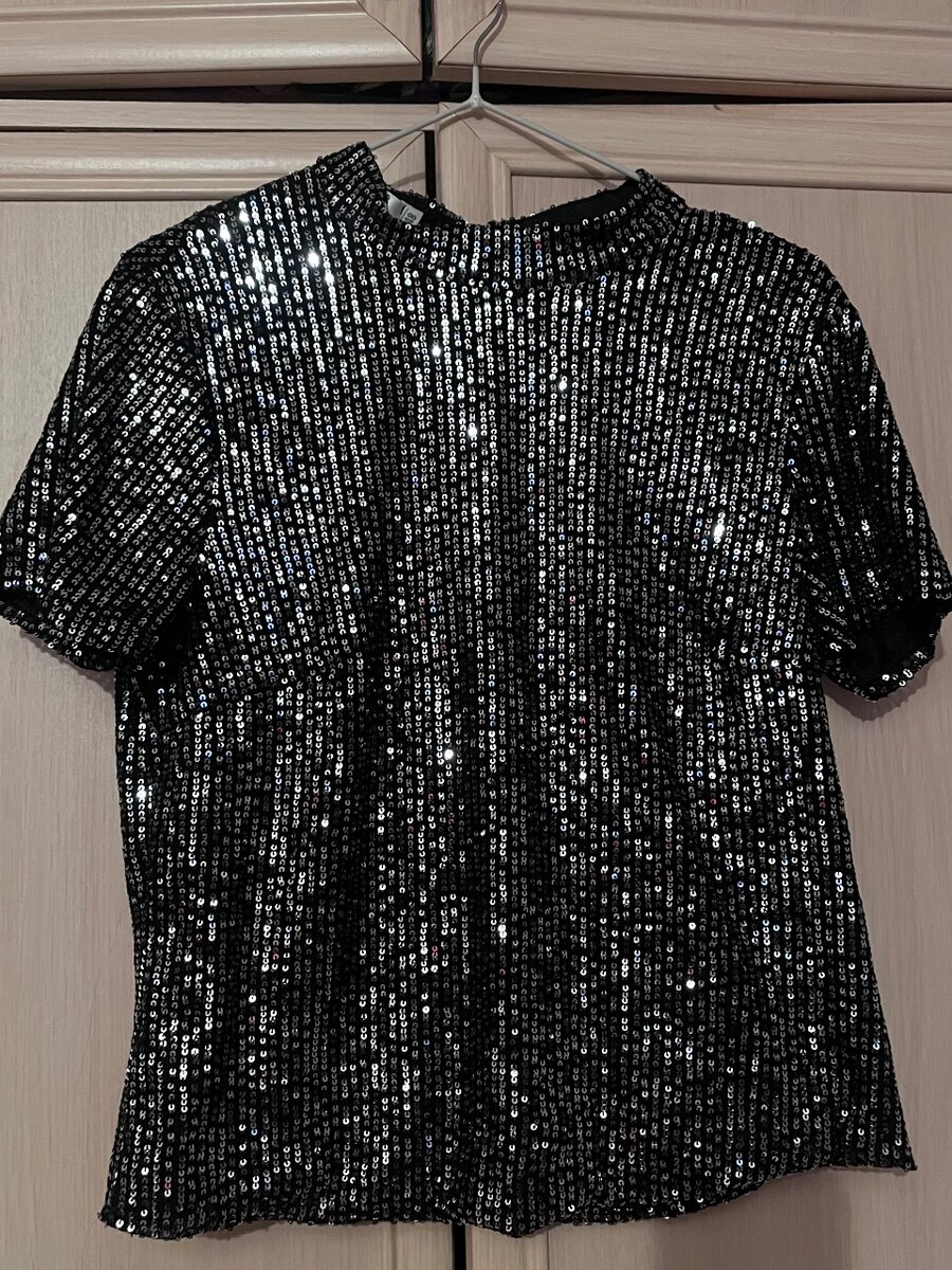 Новая кофточка с пайетками!