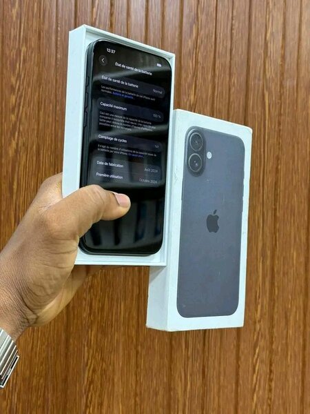 iPhone 16 Noir 128GB