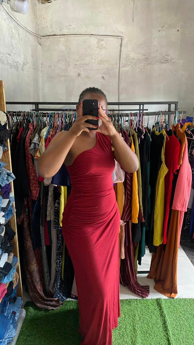 High quality and comfortable women's assymetrical dress red