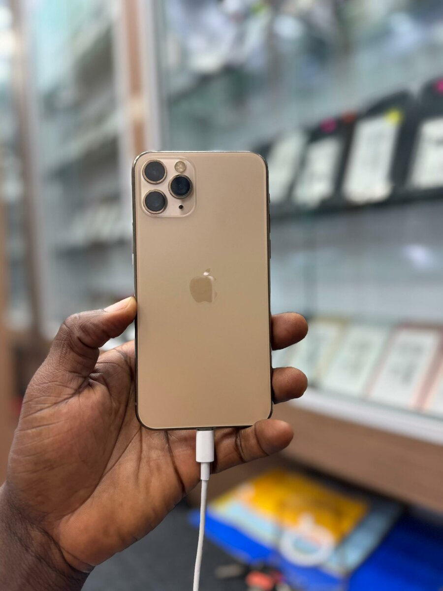 iPhone 11 Pro 64Go tout passe