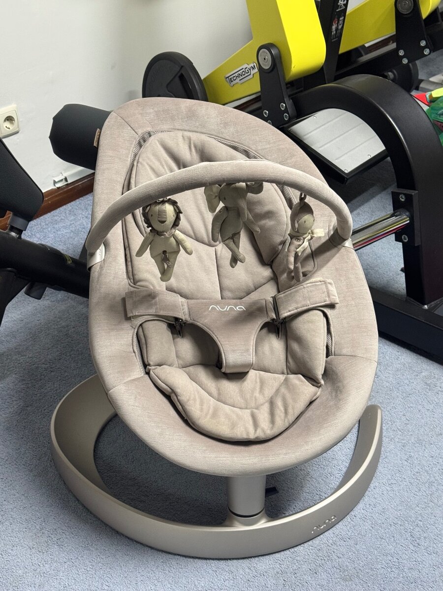 Кресло качалка nuna