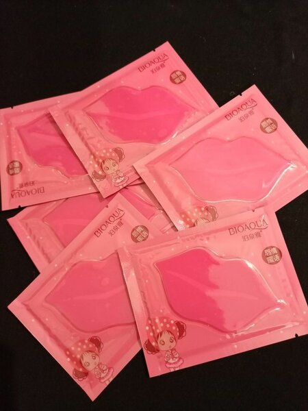 Lip mask and eyebrow mask