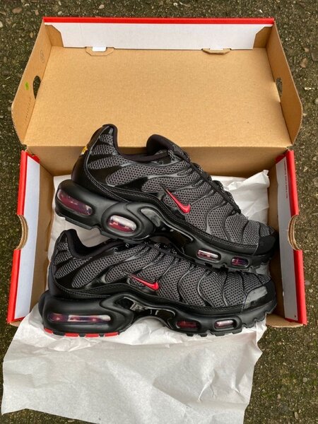 Lot de chaussures de sport